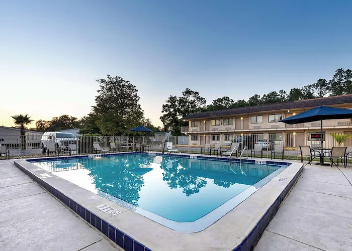 Kid friendly hotel Americas Best Value Inn - Lake City